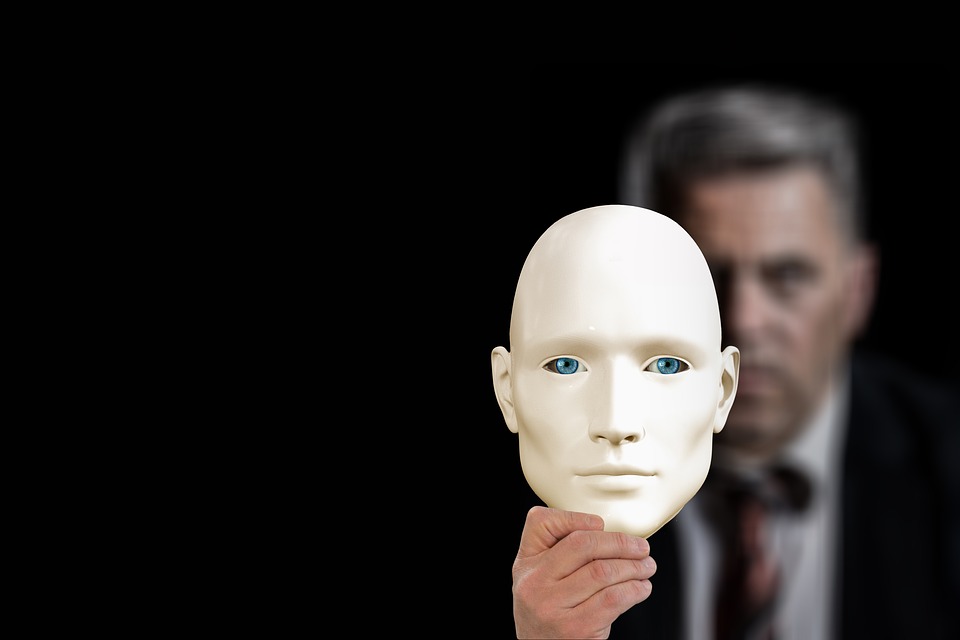 mask-3829017_960_720